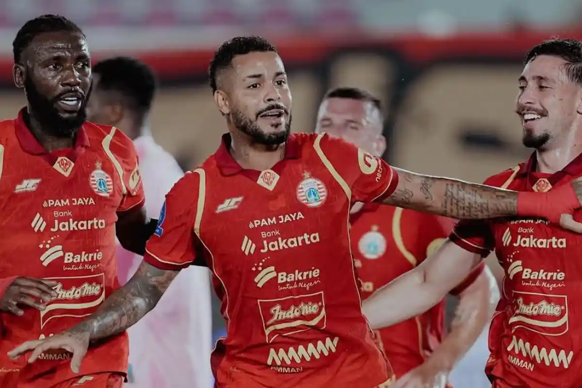 Persija Jakarta vs Persik Kediri 20 November 2025