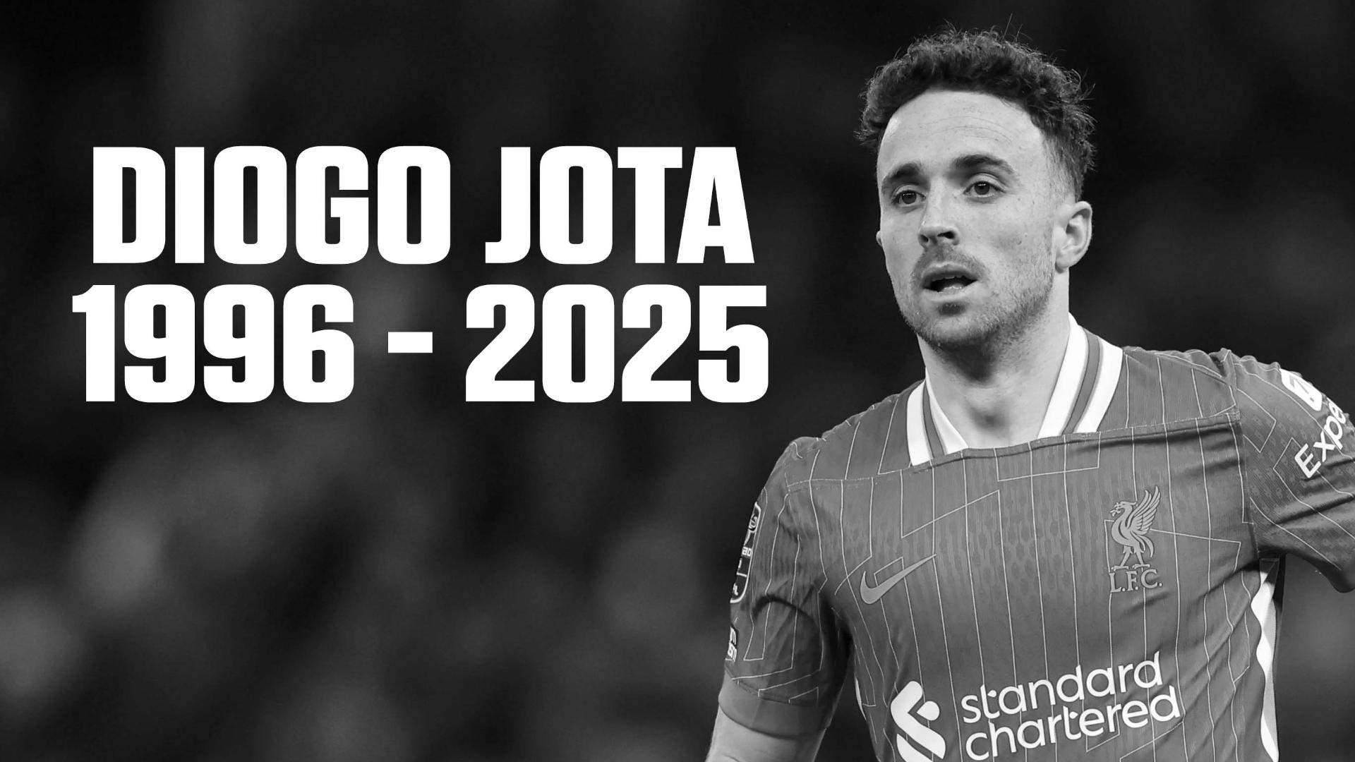 Foto monokrom Diogo Jota dengan tulisan penghormatan "DIOGO JOTA 1996–2025" sebagai tribut mendalam.