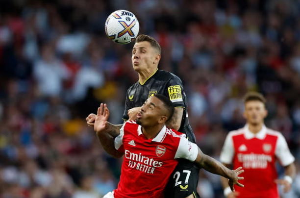 Arsenal dan Aston Villa