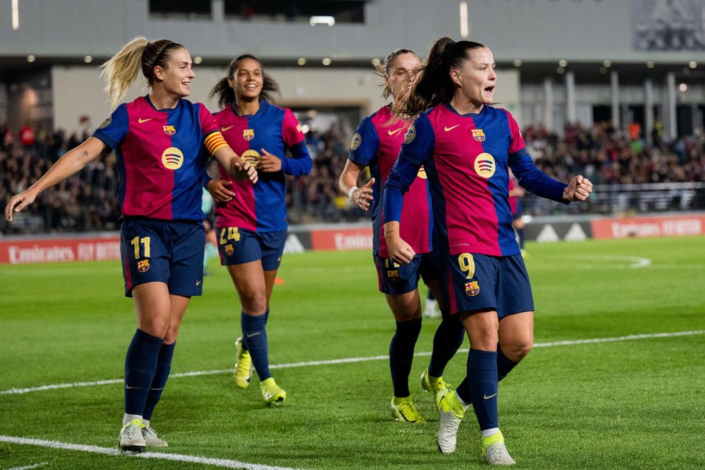 Barcelona Wanita Menggila! Enam Gol ke Gawang Madrid Femenino dalam El Clásico Penuh Gairah dalam tempo permainan secara agresif. Barcelona Wanita Menggila! Enam Gol ke Gawang