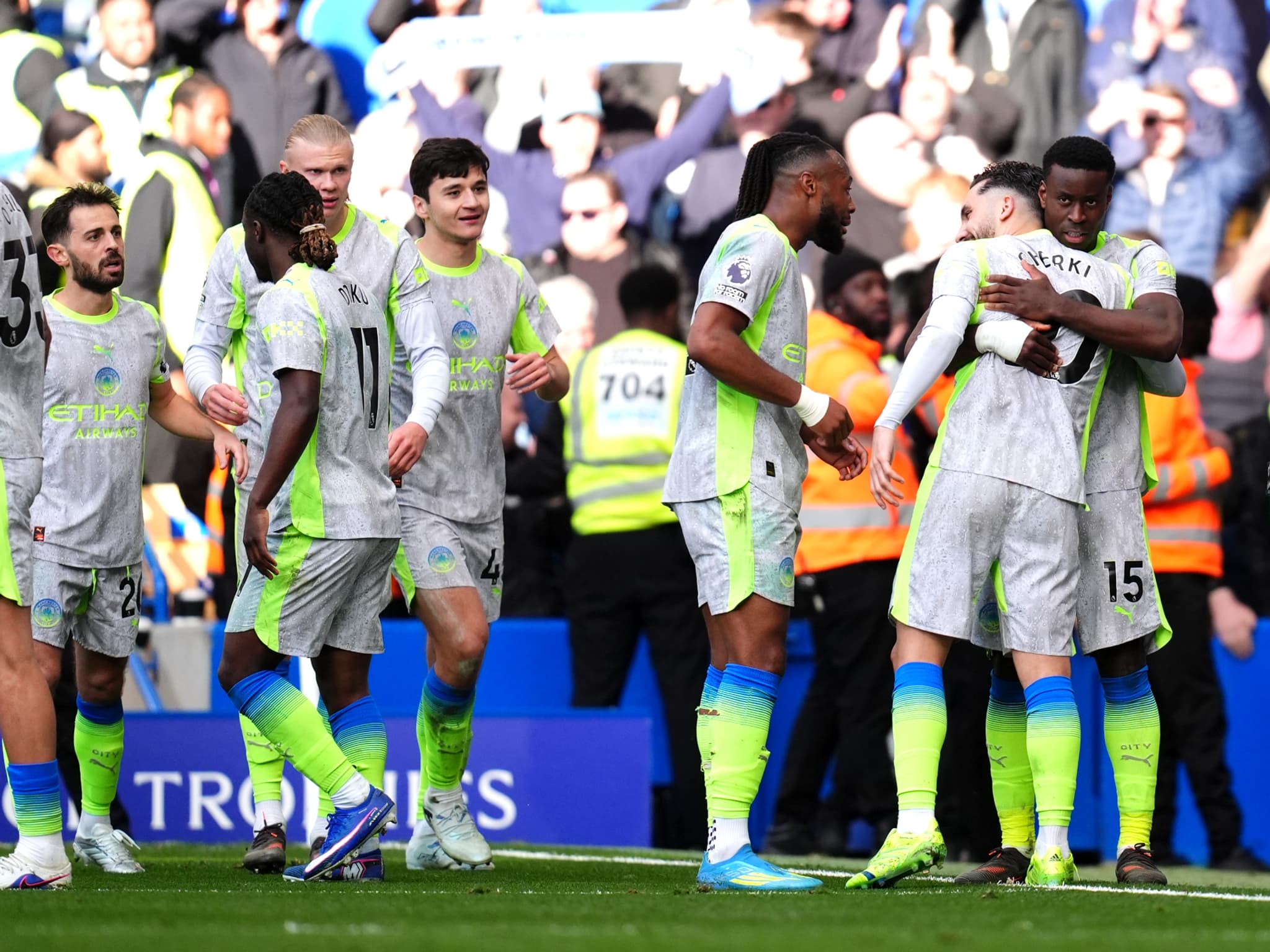 Dominasi Manchester City, Chelsea Tak Berdaya sepanjang pertandingan membuat Chelsea kesulitan mengembangkan permainan. Dominasi Manchester City, Chelsea Tak Berdaya