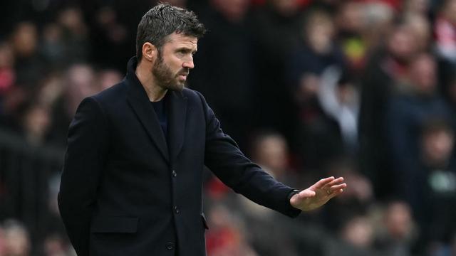 Michael Carrick Tegaskan ke Manajemen