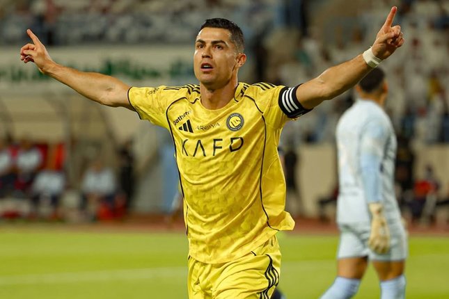 Gol sundulan Ronaldo di laga Al Nassr vs Al Ahli