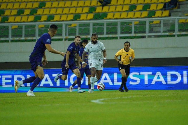 Prediksi susunan pemain Persib vs Arema 24 April 2026