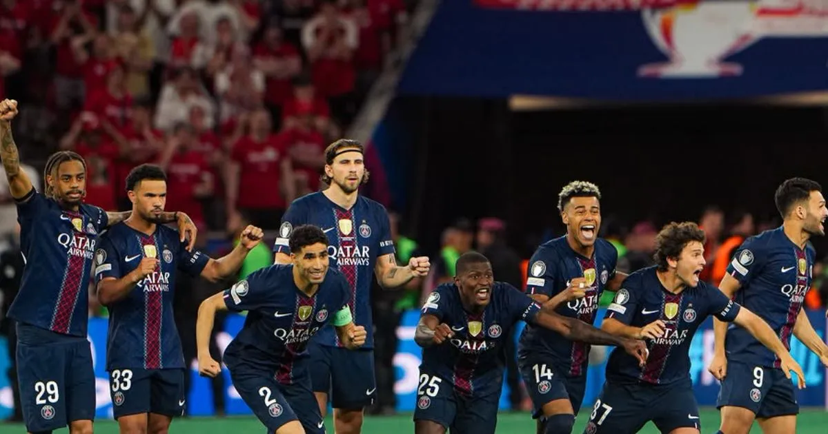 Luis Enrique Antar PSG Pertahankan Mahkota Liga Champions 2026 yang tidak mudah diraih di era sepak bola modern. Luis Enrique Antar PSG Pertahankan Mahkota