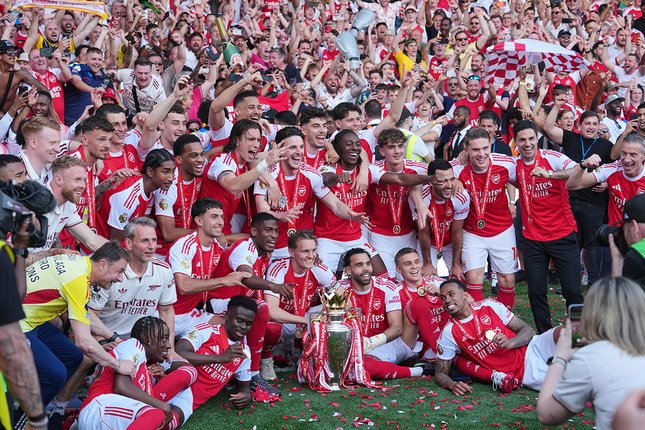 Arsenal merayakan gelar Premier League di London