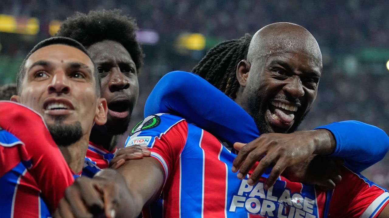 Jean Philippe Mateta mencetak gol kemenangan Crystal Palace di final UEFA Conference League