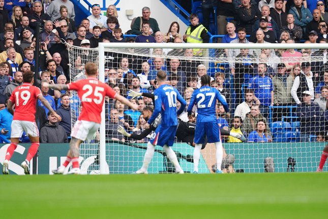 Jamie Carragher kritik keras Chelsea
