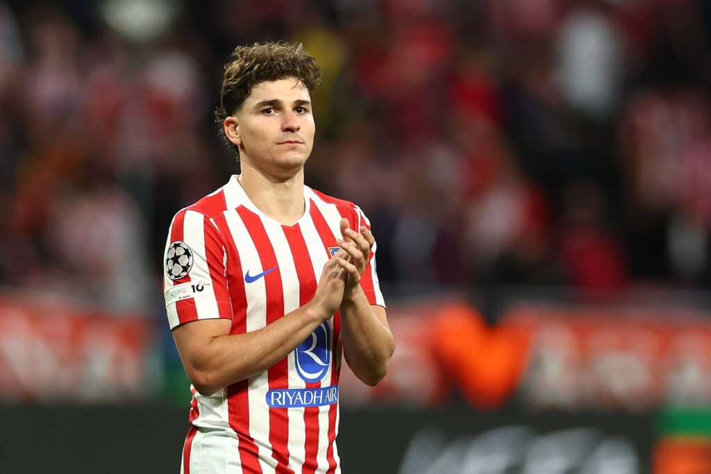 Julian Alvarez dikabarkan siap meninggalkan Atletico Madrid menuju Barcelona atau PSG