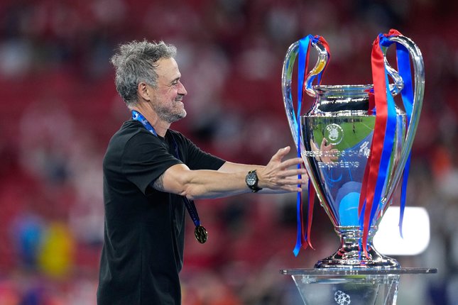 Luis Enrique membawa PSG mempertahankan gelar Liga Champions