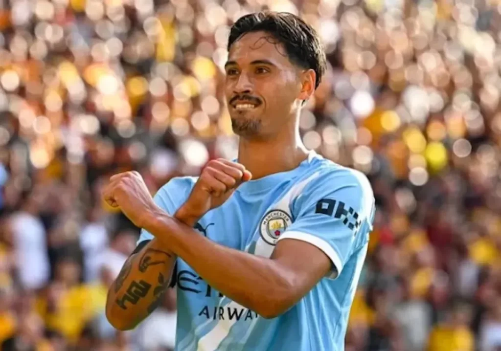 Tijjani Reijnders saat bermain bersama Manchester City
