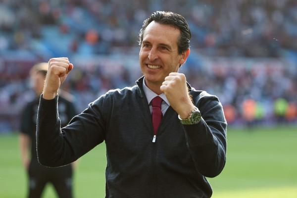 Unai Emery selebrasi kemenangan Aston Villa di final Liga Europa