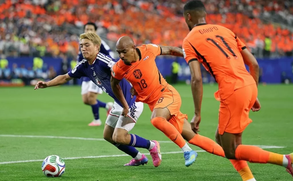 Drama Empat Gol! Belanda dan Jepang Berbagi Poin dalam Laga Sengit menghadirkan tontonan yang luar biasa bagi para pecinta sepak bola. Drama Empat Gol! Belanda dan Jepang