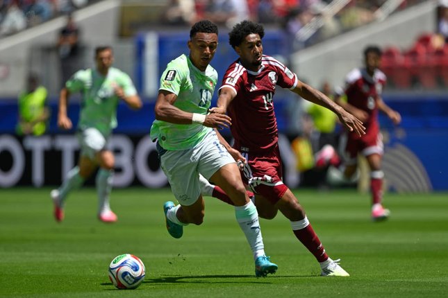 Breel Embolo mencetak gol penalti pada laga Qatar vs Swiss