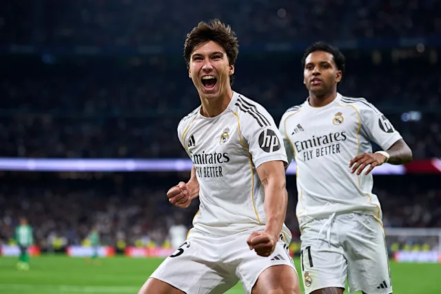 Ekspresi gembira Gonzalo Garcia saat melakukan selebrasi bersama rekan setimnya di Real Madrid.