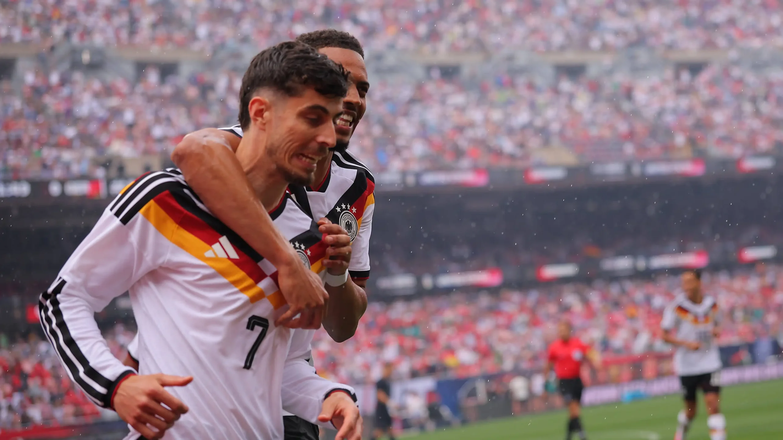 Jerman Tundukkan Amerika Serikat 2-1 dalam Duel Persahabatan yang Menarik ama-sama menampilkan permainan menyerang dan tempo tinggi. Jerman Tundukkan Amerika Serikat 2-1