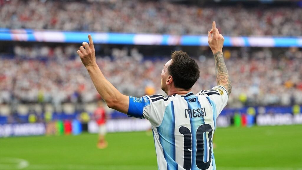 Lionel Messi merayakan gol bersama Argentina di Piala Dunia 2026