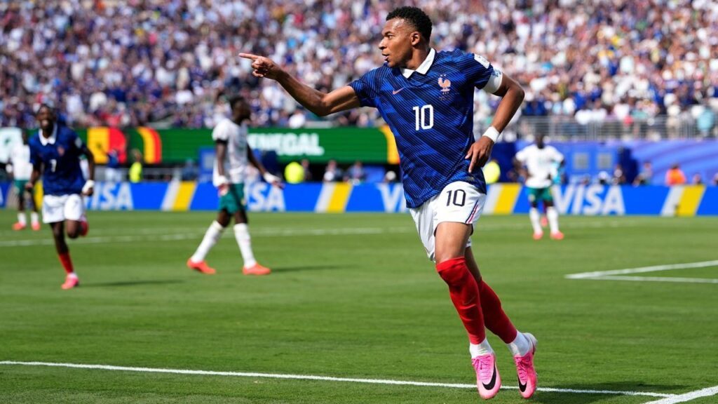 Prancis vs Senegal di Piala Dunia 2026 saat Kylian Mbappe mencetak gol untuk Les Bleus