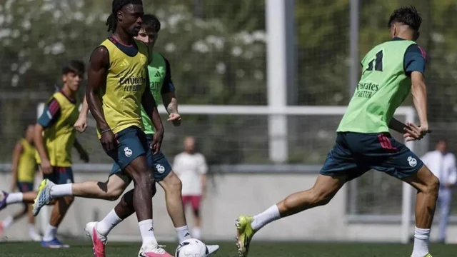 Camavinga berlatih bersama skuad Real Madrid menjelang musim baru.