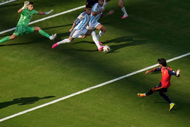 Ferran Torres bersama Timnas Spanyol di final Piala Dunia 2026