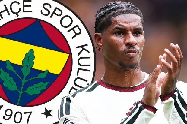 Marcus Rashford dan logo klub Fenerbahce