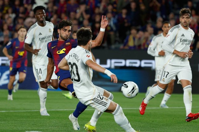 Ferran Torres kembali mengikuti latihan bersama Barcelona.
