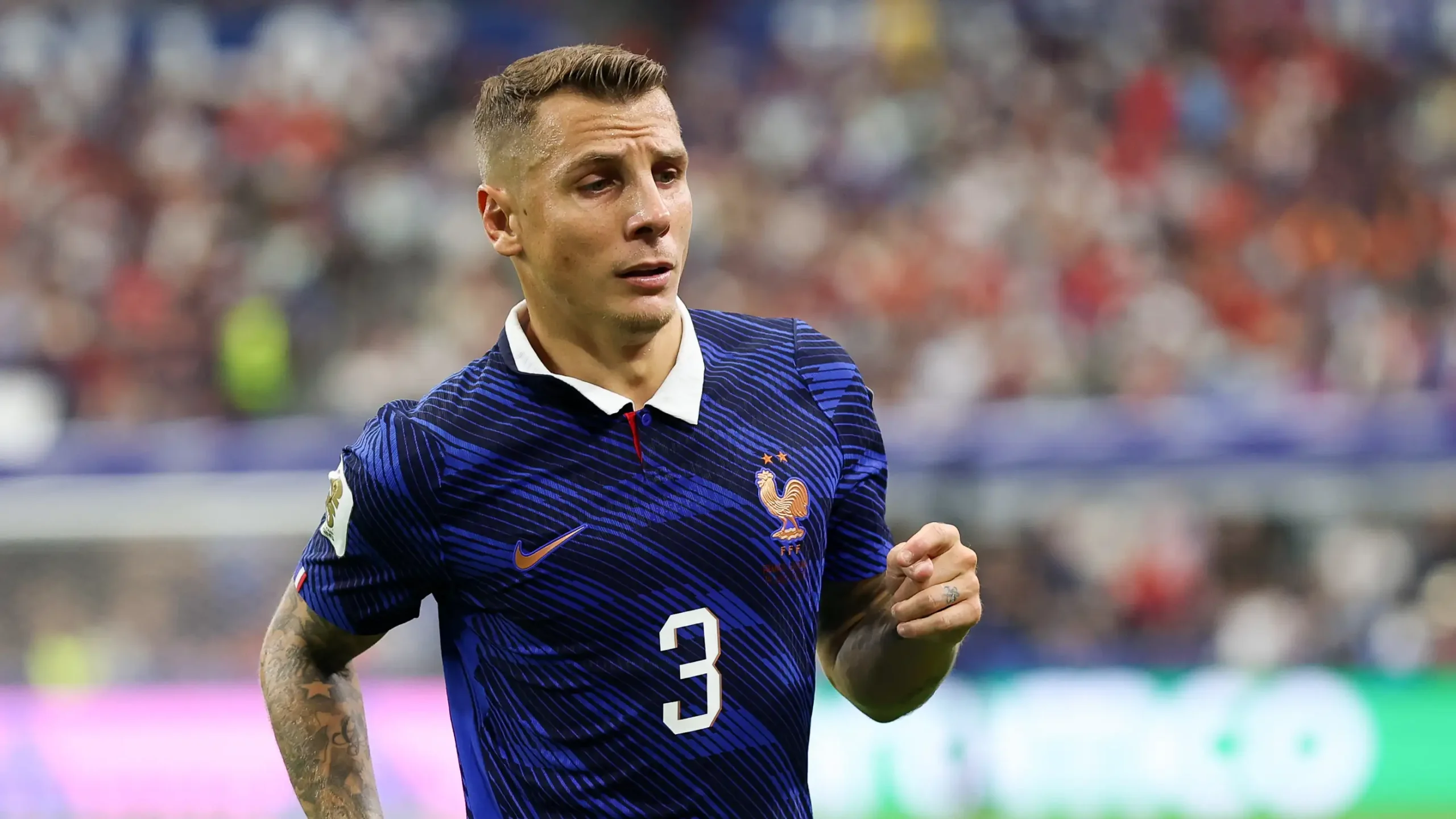 Potret Lucas Digne mengenakan jersi Tim Nasional Prancis