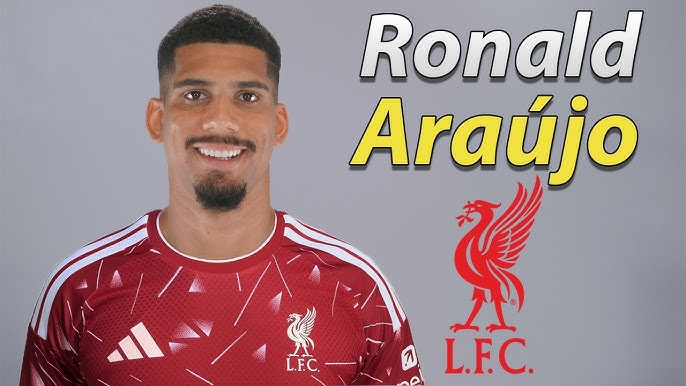 Ronald Araújo mengenakan jersey Liverpool FC dengan logo klub dan tulisan namanya