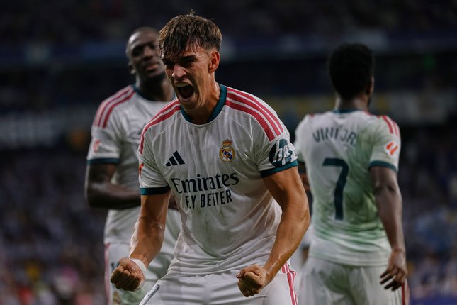 Real Madrid merayakan gol Carlos Espi menit ke-90