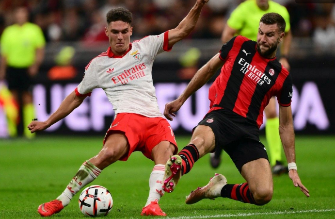 AC MILAN TUMBANG,