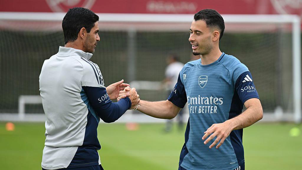 Gabriel Martinelli dan Mikel Arteta di Arsenal