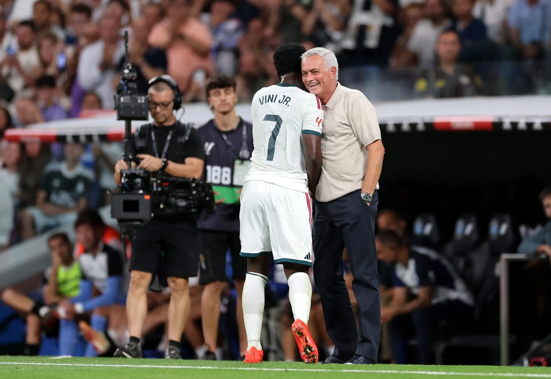 Jose Mourinho memimpin Real Madrid di La Liga