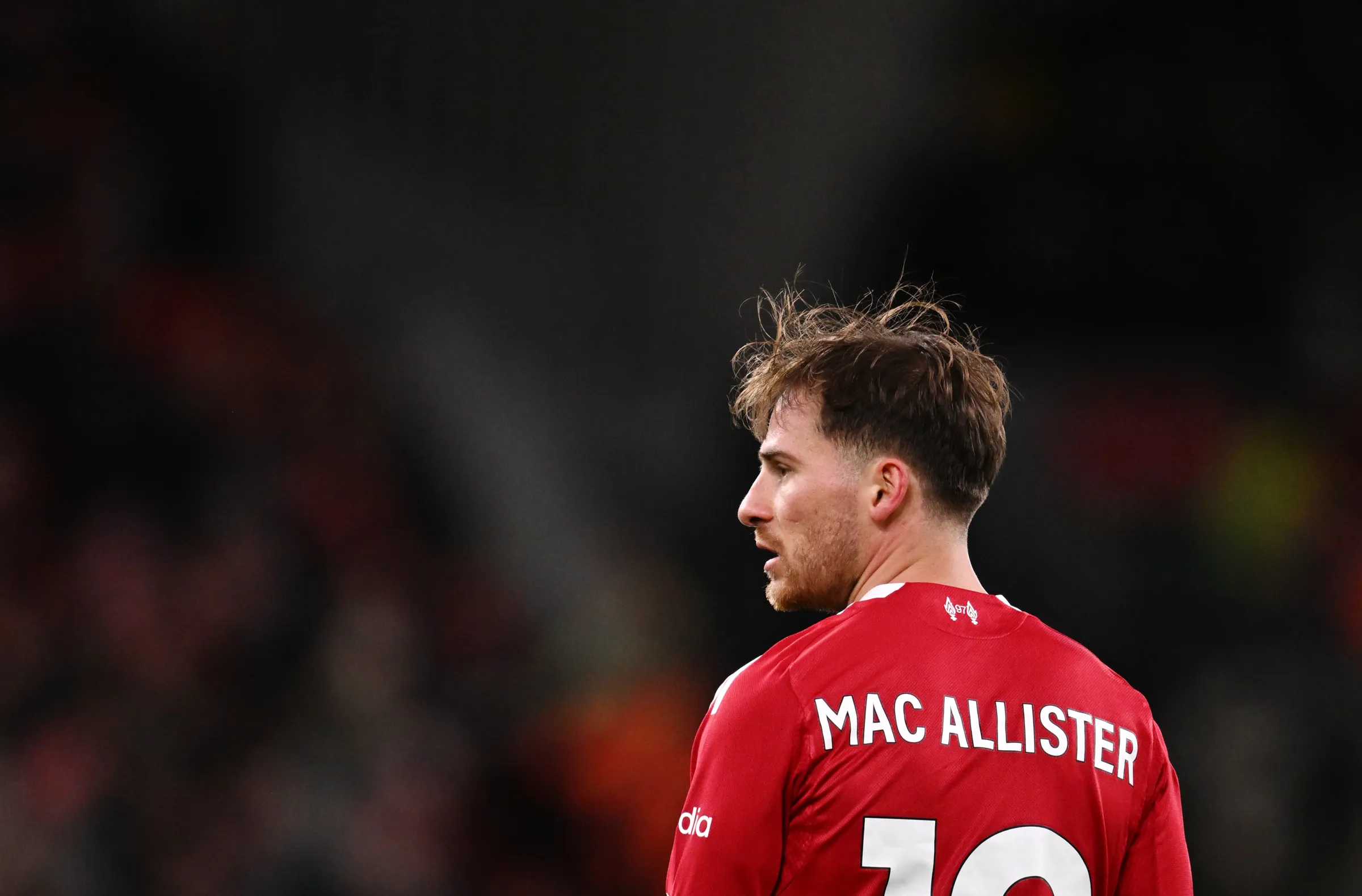 Mac Allister tampil bersama Liverpool di Carabao Cup