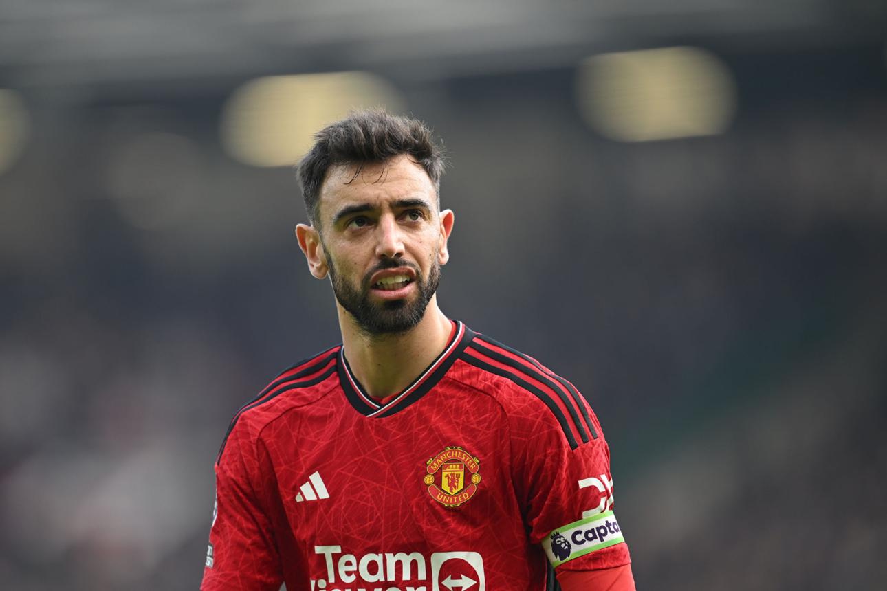 Gary Neville menyoroti sikap Bruno Fernandes sebagai kapten Manchester United