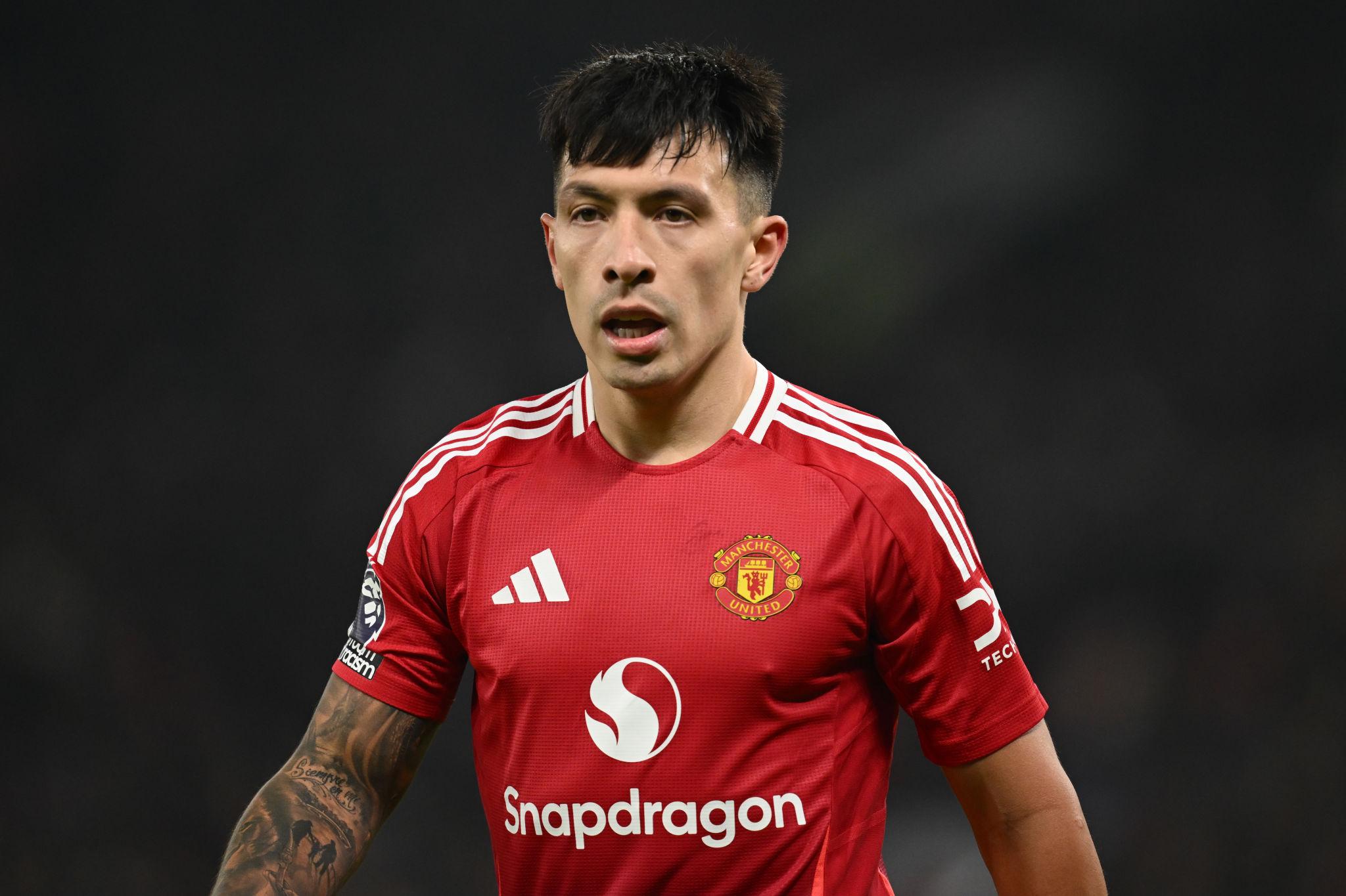 Lisandro Martinez belum siap memperkuat Manchester United saat menghadapi Como.