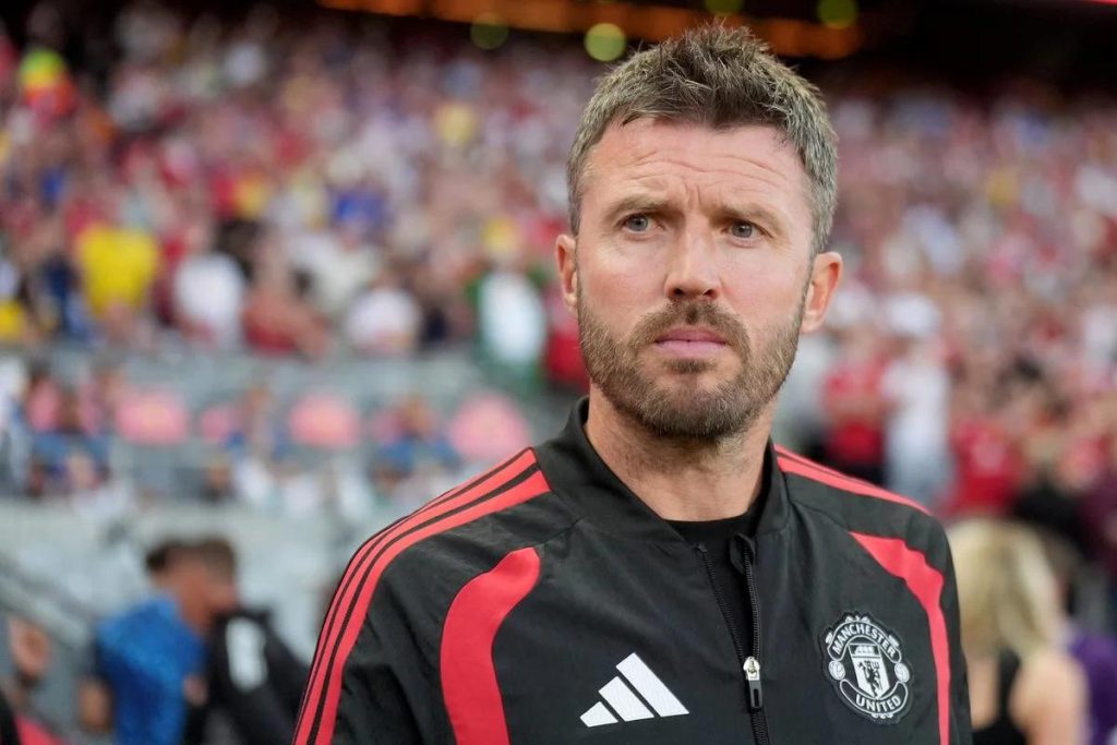 Michael Carrick konfirmasi Manchester United pincang jelang menghadapi Como.